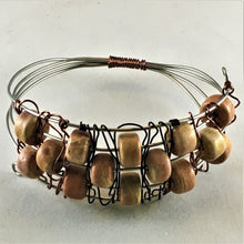 Load image into Gallery viewer, Pipestone bead bracelet