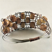 Load image into Gallery viewer, Pipestone bead bracelet