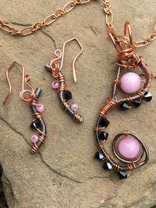 Pink Bead Necklace - Trail trash
