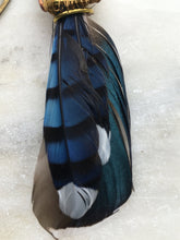 Load image into Gallery viewer, Brass Band and Feathers Necklace - Trail trash