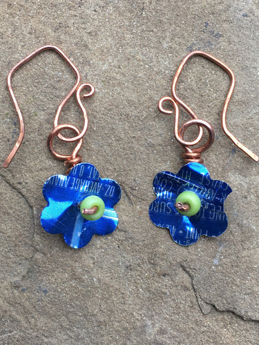 Small Flower Power Earrings - Trail trash