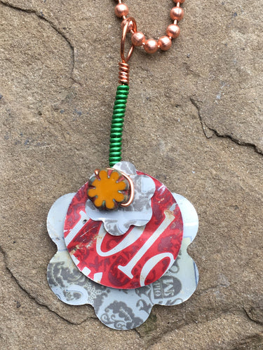Hanging Flower Necklace - Trail trash