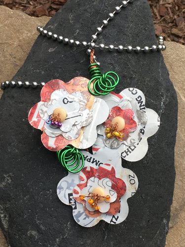 Tres Flores Necklace - Trail trash